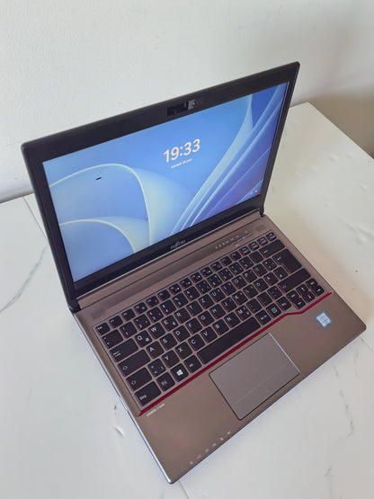 FUJITSU LIFEBOOK E736