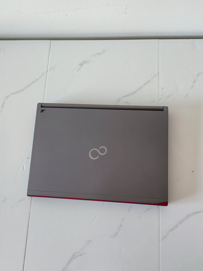 FUJITSU LIFEBOOK E736